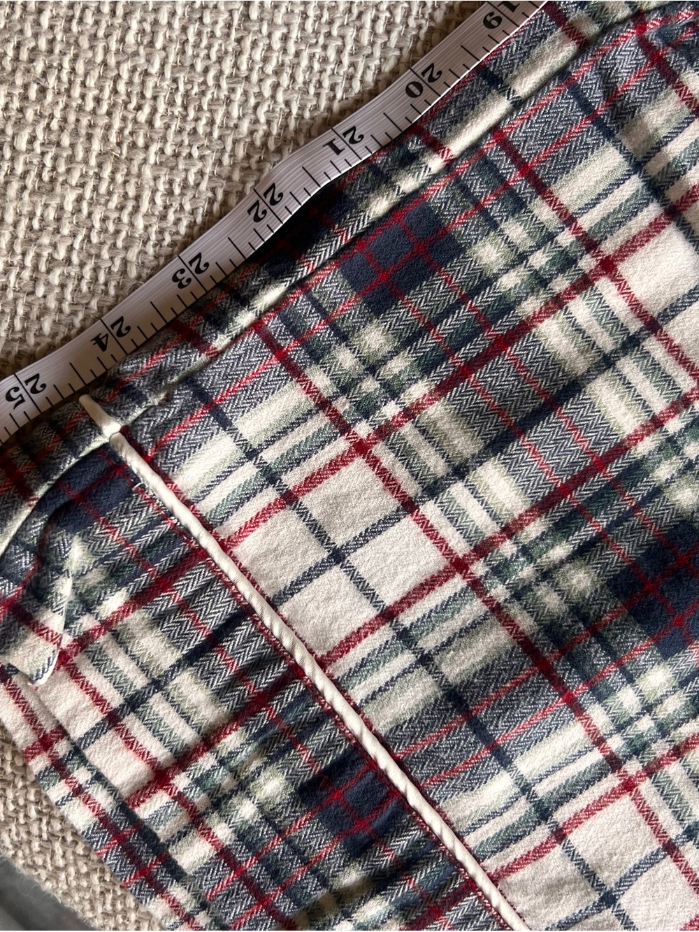 Abercrombie & Fitch Cream Plaid Sleep Pants with Red & Navy Stripes / Medium